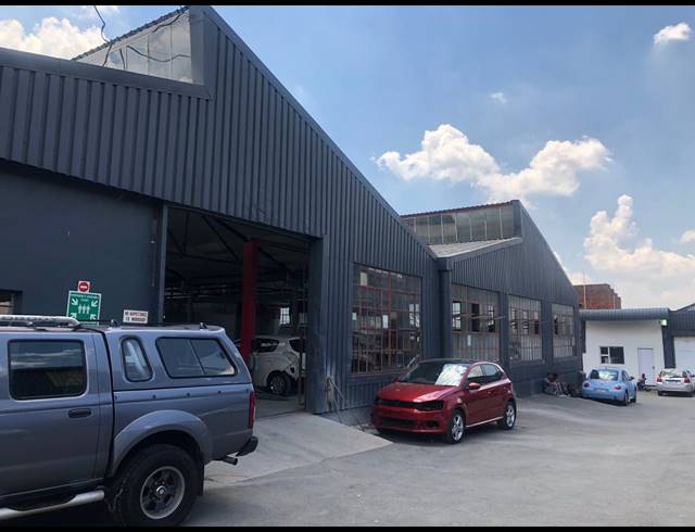 2,292M² WAREHOUSE TO LET IN SEBENZA
